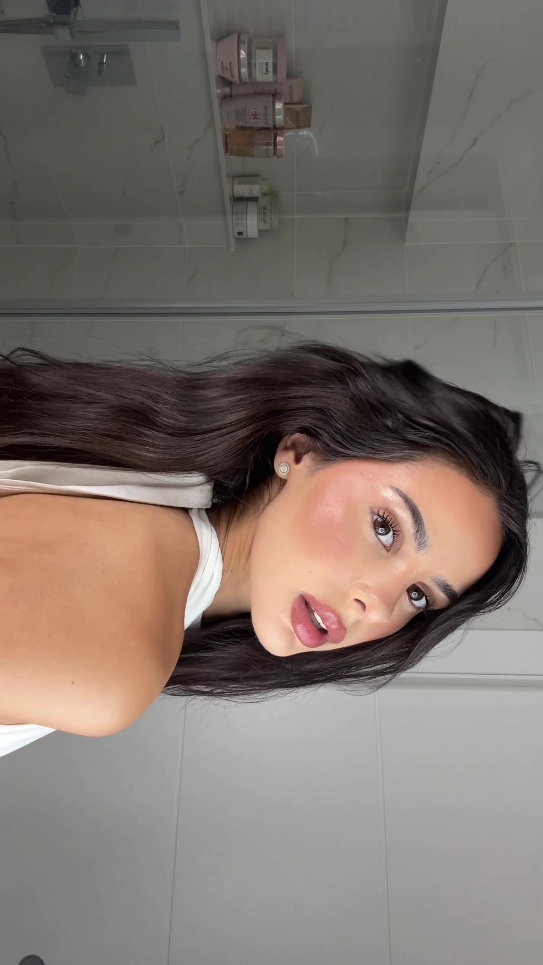 valentina vidartes beauty routine video thumbnail