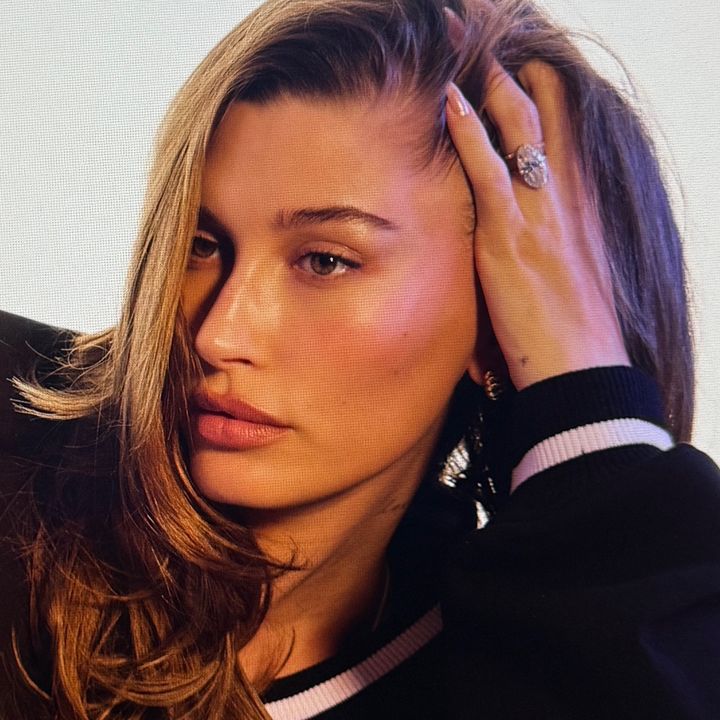 Hailey Bieber profile picture